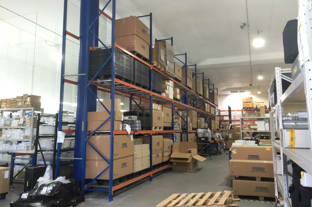 Selevtive Racking with Mesh backing